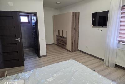 Casă cu 4 camere cu Teren 500 Mp în Central