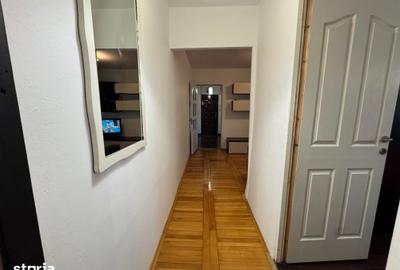 Apartament cu 3 camere în Tomis Nord
