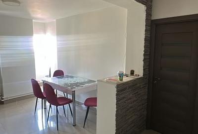 Apartament cu 2 camere decomandat în Uiești