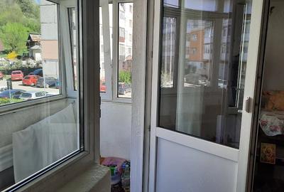 Apartament cu 3 camere decomandat în Central - 3