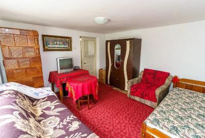 Casă cu 2 camere cu Teren 250 Mp în Central