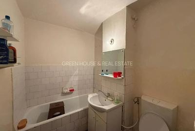 Apartament cu 3 camere decomandat în Piața Centrală - 1
