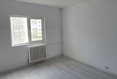 Apartament cu 2 camere decomandat în Cernavodă