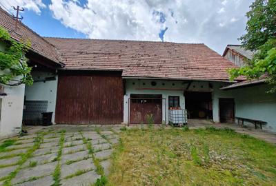 Casă cu 3 camere în Gura Râului - 2