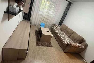 Apartament cu 2 camere semidecomandat în Trivale