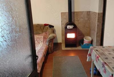 Casă cu 3 camere cu Teren 20 Mp în Petrești - 8