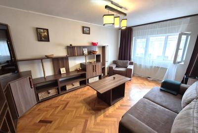 Apartament cu 2 camere decomandat, mobilat în Central