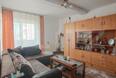 Apartament cu 2 camere semidecomandat, mobilat în Nord-Vest