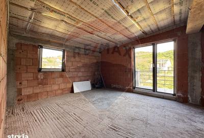 Casă cu 6 camere cu Teren 500 Mp în Baciu - 18