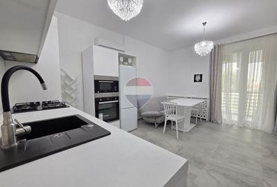 Apartament cu 3 camere decomandat, mobilat în Sud