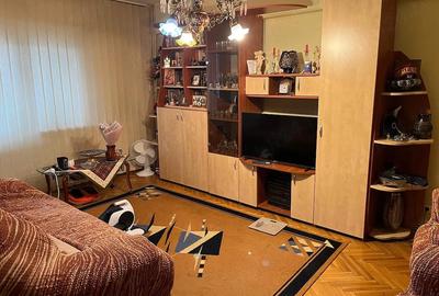 Apartament cu 3 camere decomandat în Ultracentral