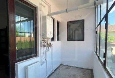 Apartament cu 4 camere decomandat în Central