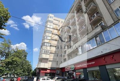Apartament cu 2 camere semidecomandat, mobilat în 13 Septembrie - 18