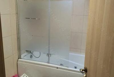 Apartament cu 4 camere semidecomandat în Sud - 1