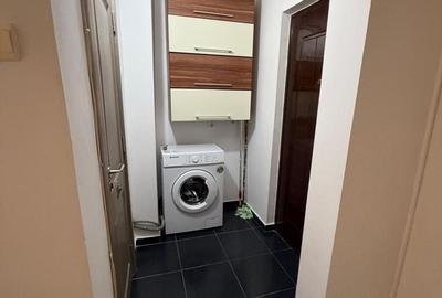 Garsonieră în CET - 9