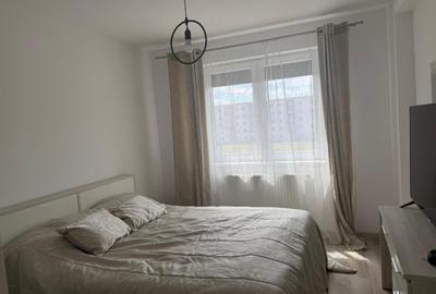 Apartament cu 2 camere, mobilat în Tractorul - 7