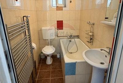 Casă cu 5 camere cu Teren 1400 Mp în Vale - 8