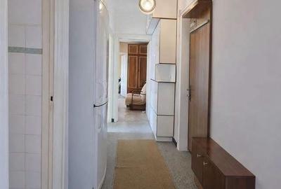 Apartament cu 3 camere semidecomandat în Central - 5