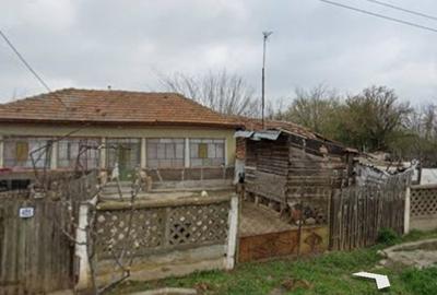 Casă cu 4 camere cu Teren 1700 Mp în Brăniștari - 8