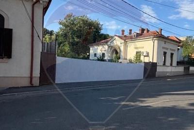 Teren Construcții intravilan de 745 mp, în Central - 2