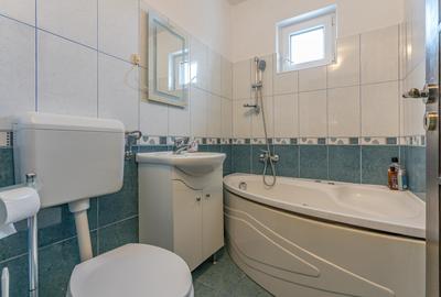 Apartament cu 3 camere semidecomandat, mobilat în Județean - 13