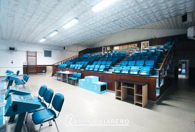Spațiu comercial, de 735 mp, în Central - 8