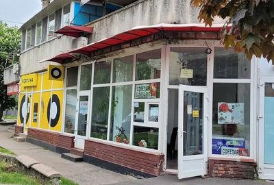 Spațiu comercial, de 40 mp, în Central - 8