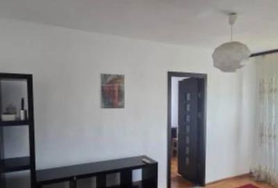 Apartament cu 2 camere semidecomandat în Km 4-5
