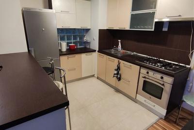 Apartament cu 2 camere decomandat în UTA - 3