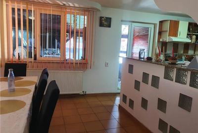 Casă cu 6 camere cu Canalizare în Turnișor - 13