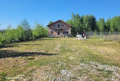 Casă cu Teren 1000 Mp în Central - 7