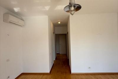 Apartament cu 4 camere, mobilat în Capitale - 33