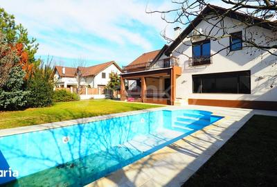 Casă cu 7 camere cu Teren 700 Mp în Central - 1