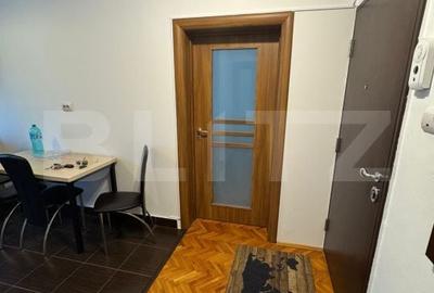 Apartament cu 2 camere decomandat în Decebal - 1