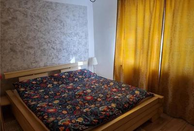Apartament cu 3 camere decomandat, mobilat în Bucovina