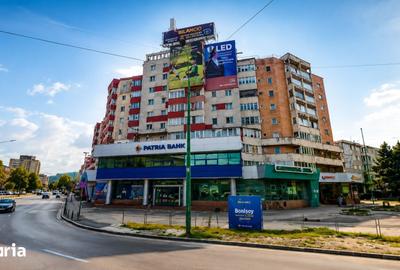 Spațiu comercial, de 806 mp, în Astra