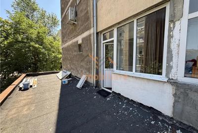 Apartament cu 3 camere decomandat în Dacia