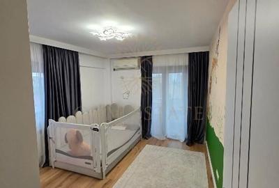 Apartament cu 3 camere decomandat în Timpuri Noi