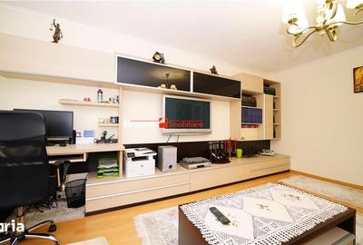 Apartament cu 4 camere în Rogerius