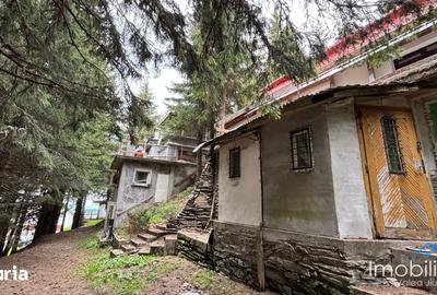 Casă cu 5 camere decomandat cu Teren 100 Mp în Petros