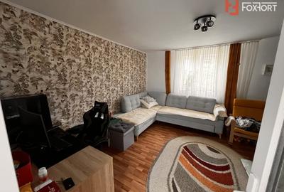 Casă individuală cu 3 camere cu Teren 1094 Mp în Izvin