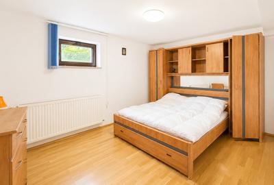 Casă individuală cu 8 camere cu Teren 750 Mp în Central - 8