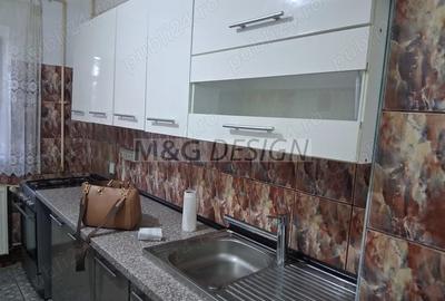 Apartament cu 3 camere decomandat în Lipovei - 2
