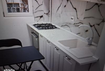 Apartament cu 2 camere decomandat în Tei - 2