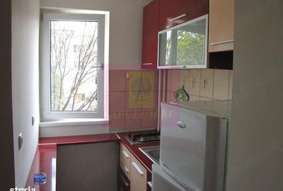 Garsonieră semidecomandată, mobilată în Basarabia