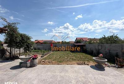 Casă cu 3 camere cu Teren 740 Mp în Girișu de Criș - 8