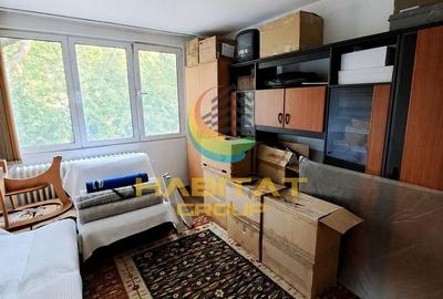 Garsonieră decomandată în Brâncoveanu