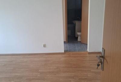 Apartament cu 3 camere decomandat în Central - 6