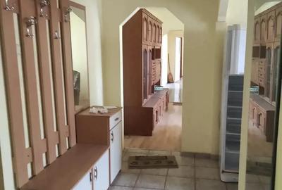 Apartament cu 4 camere semidecomandat în Central - 3