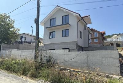 Casă cu 4 camere în Dej - 2
